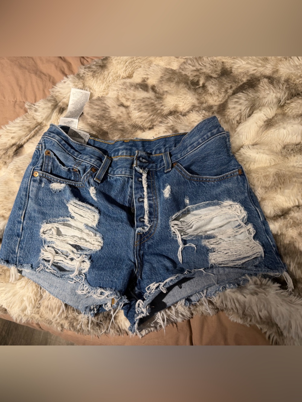 Levi’s Distressed Denim Shorts - Blue